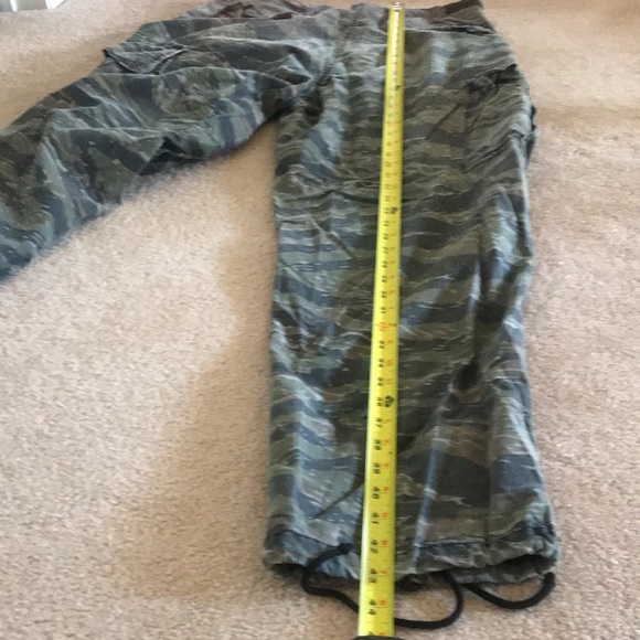 STANDARD ISSUE GARMENT  FIT SIZE 36 to 38 WAIST - Picture 13 of 13